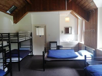 Kings Hostel Dolgellau Bagian luar foto