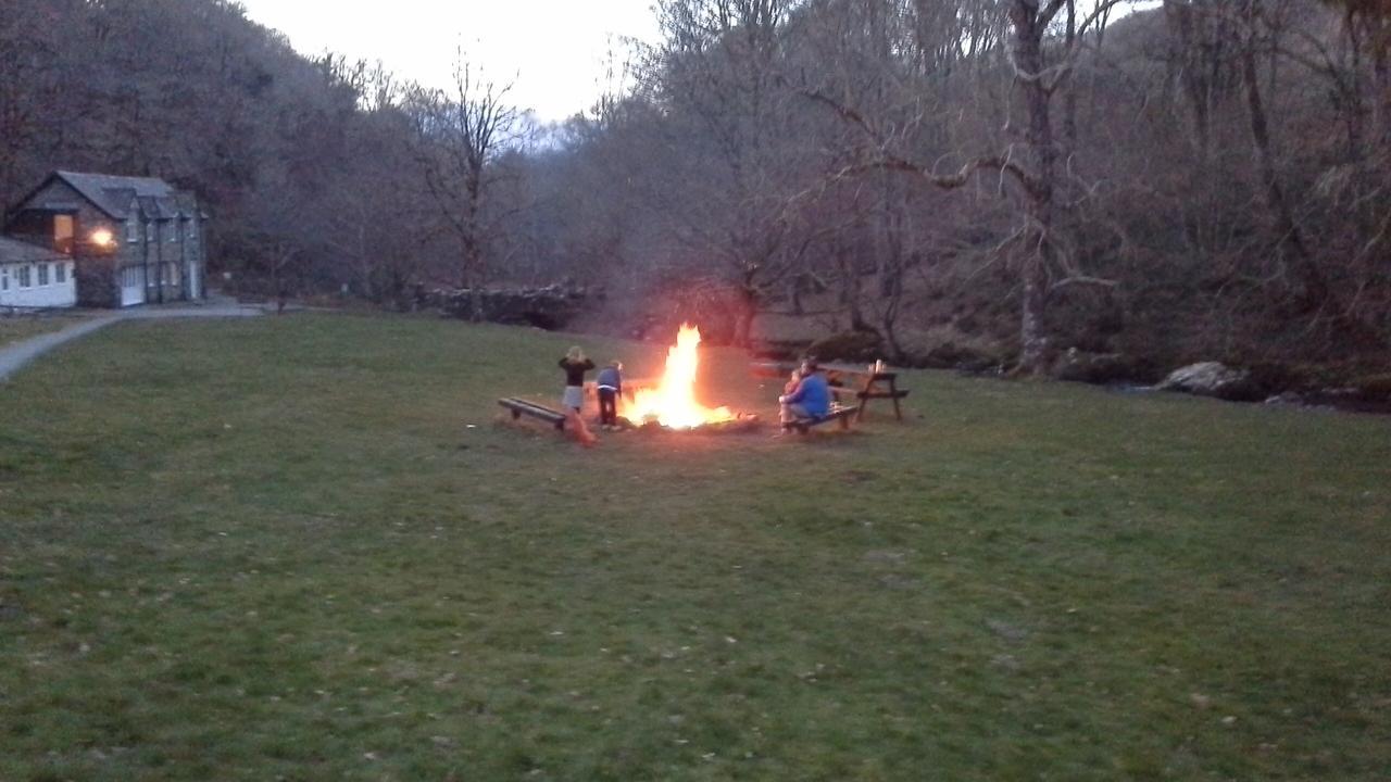 Kings Hostel Dolgellau Bagian luar foto
